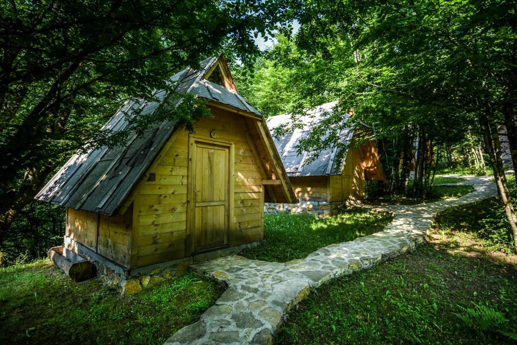 Camp Divlja Rijeka Ξενοδοχείο Hum Εξωτερικό φωτογραφία