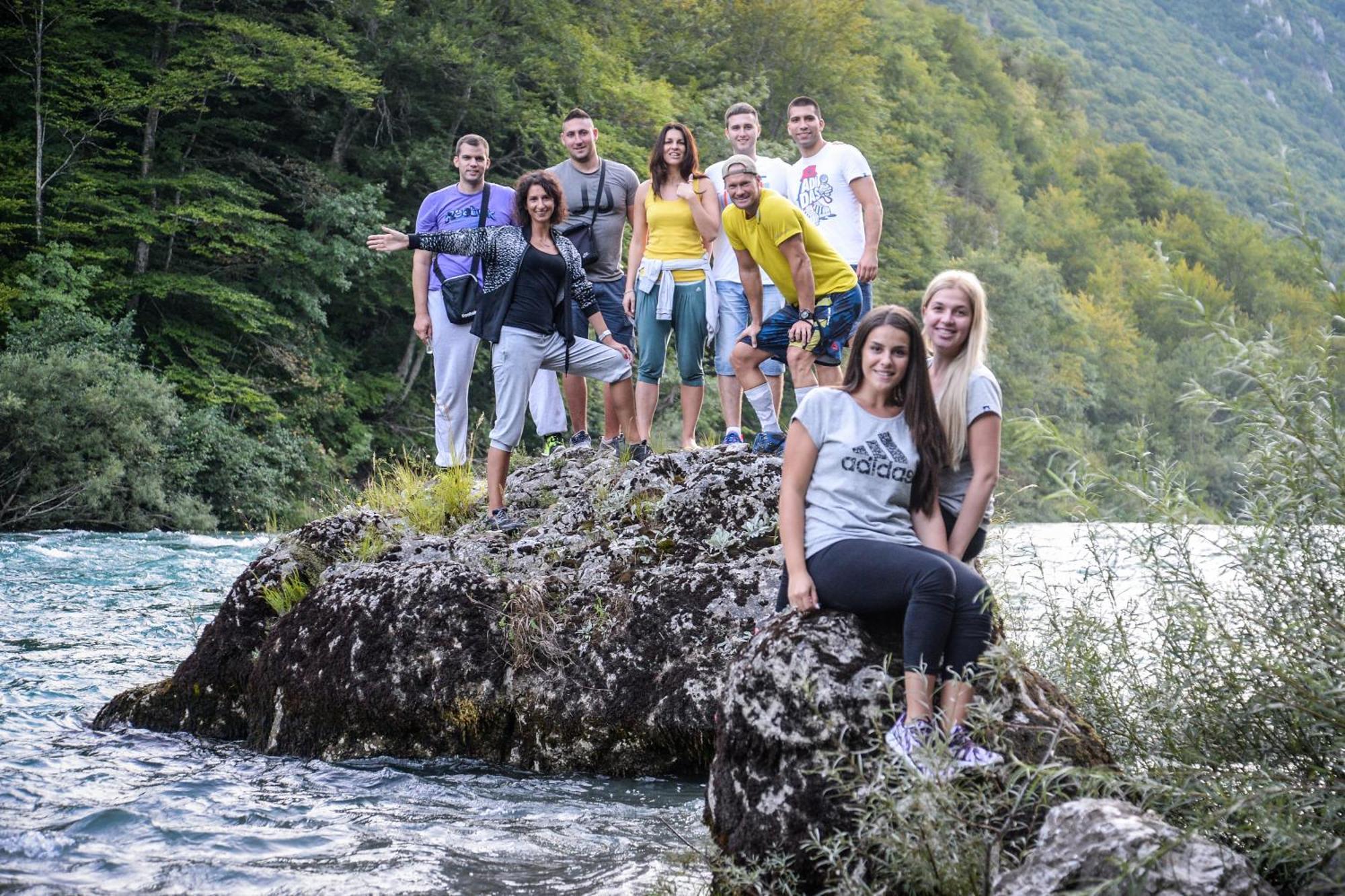 Camp Divlja Rijeka Ξενοδοχείο Hum Εξωτερικό φωτογραφία