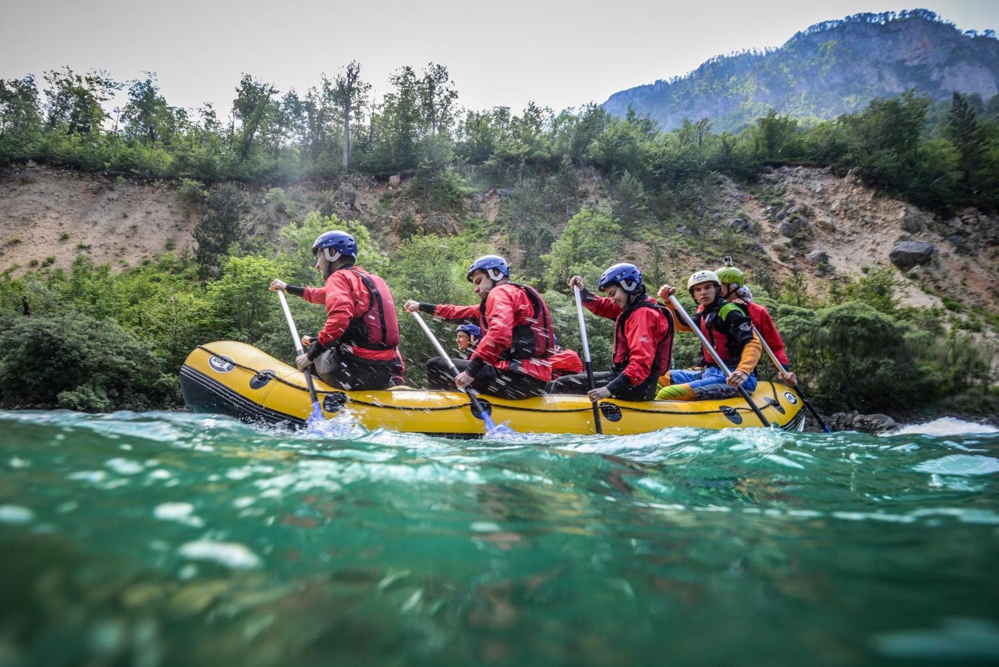 Camp Divlja Rijeka Ξενοδοχείο Hum Εξωτερικό φωτογραφία