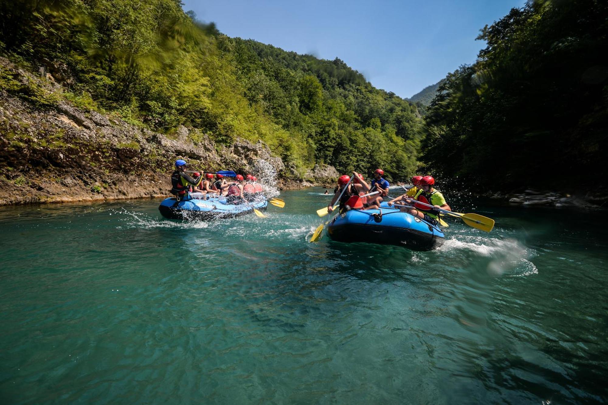 Camp Divlja Rijeka Ξενοδοχείο Hum Εξωτερικό φωτογραφία