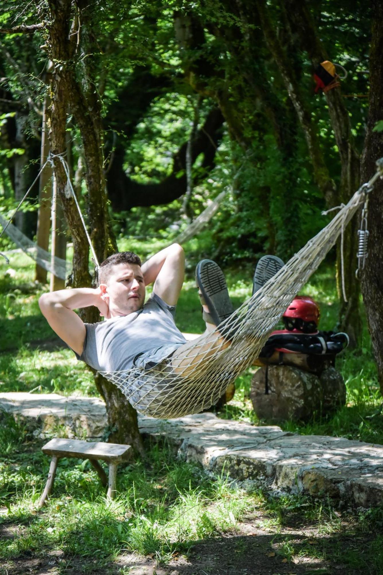 Camp Divlja Rijeka Ξενοδοχείο Hum Εξωτερικό φωτογραφία