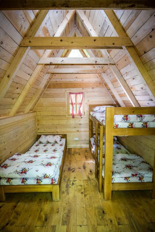 Camp Divlja Rijeka Ξενοδοχείο Hum Εξωτερικό φωτογραφία