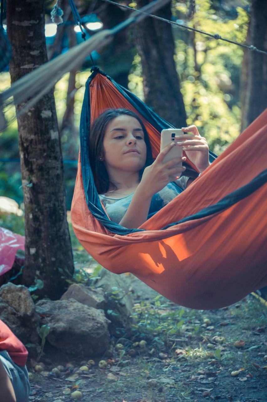 Camp Divlja Rijeka Ξενοδοχείο Hum Εξωτερικό φωτογραφία